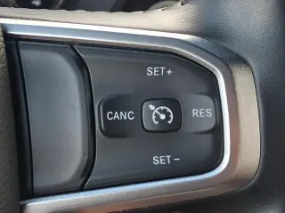 Ram 1500 2019 4x4 Big Horn 4dr Crew Cab 6.4 ft. SB Pickup