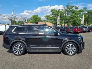 Kia Telluride 2022 AWD S 4dr SUV