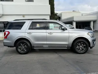 Ford Expedition 2021 4x4 XLT 4dr SUV