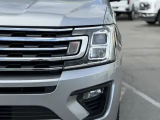 Ford Expedition 2021 4x4 XLT 4dr SUV