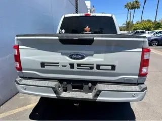 Ford F-150 2023 4x2 XL 4dr SuperCrew 5.5 ft. SB