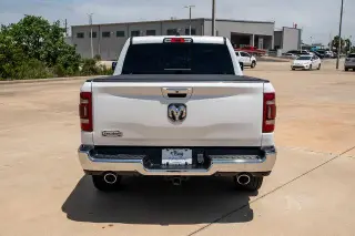 Ram 1500 2019 4x2 Laramie Longhorn 4dr Crew Cab 5.6 ft. SB Pickup