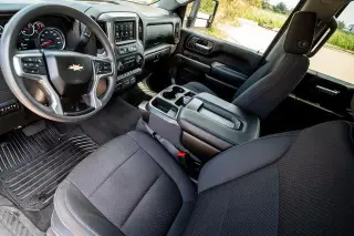 Chevrolet Silverado 2500HD 2023 4x4 Custom 4dr Crew Cab SB
