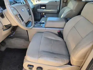 Ford F-150 2007 XLT 4dr SuperCrew 4WD Styleside 5.5 ft. SB