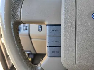 Ford F-150 2007 XLT 4dr SuperCrew 4WD Styleside 5.5 ft. SB