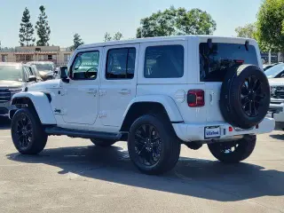 Jeep Wrangler 2023 4x4 Sahara 4dr SUV