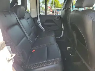 Jeep Wrangler 2023 4x4 Sahara 4dr SUV