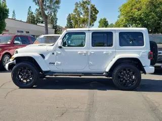 Jeep Wrangler 2023 4x4 Sahara 4dr SUV