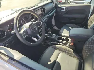 Jeep Wrangler 2023 4x4 Sahara 4dr SUV