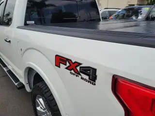 Ford F-150 2020 4x4 XL 4dr SuperCrew 5.5 ft. SB
