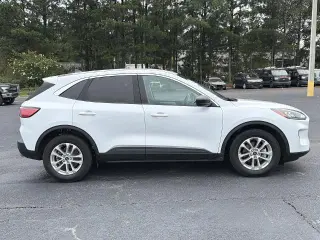 Ford Escape 2022 SE 4dr SUV