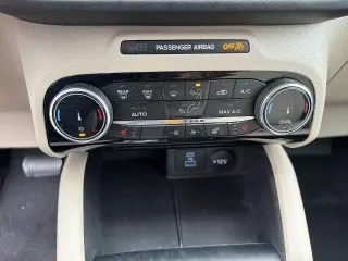 Ford Escape 2022 SE 4dr SUV
