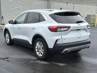 Ford Escape 2022 SE 4dr SUV