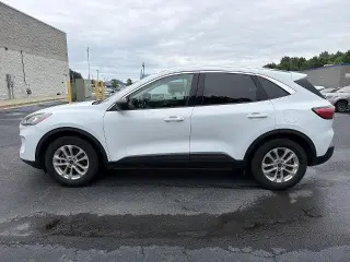 Ford Escape 2022 SE 4dr SUV