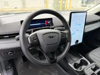 Ford Mustang Mach-E 2025 AWD Premium 4dr SUV