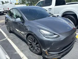 Tesla Model Y 2021 AWD Performance 4dr Crossover