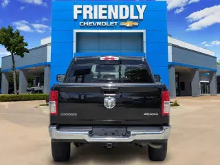 Ram 1500 2023 4x4 Big Horn 4dr Crew Cab 5.6 ft. SB Pickup