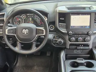 Ram 1500 2023 4x4 Big Horn 4dr Crew Cab 5.6 ft. SB Pickup
