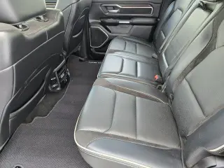 Ram 1500 2021 4x4 Laramie 4dr Crew Cab 5.6 ft. SB Pickup