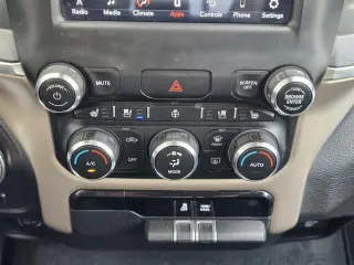 Ram 1500 2021 4x4 Laramie 4dr Crew Cab 5.6 ft. SB Pickup