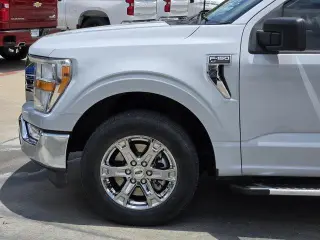 Ford F-150 2022 4x2 XL 4dr SuperCrew 5.5 ft. SB