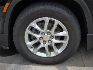 Chevrolet Traverse 2023 4x4 LS 4dr SUV w/1LS