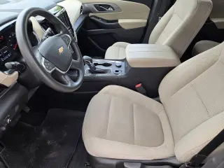 Chevrolet Traverse 2023 4x4 LS 4dr SUV w/1LS