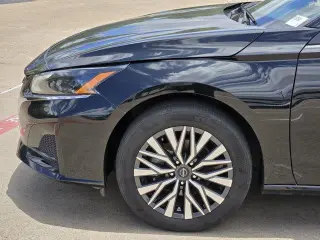Nissan Altima 2024 AWD 2.5 SV 4dr Sedan