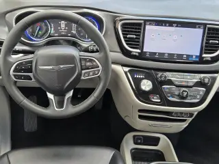 Chrysler Pacifica 2024 Touring L 4dr Mini-Van