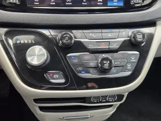 Chrysler Pacifica 2024 Touring L 4dr Mini-Van