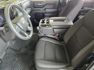 Chevrolet Silverado 1500 2023 4x2 Custom 4dr Crew Cab 5.8 ft. SB