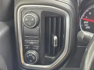 Chevrolet Silverado 1500 2019 4x2 LT 4dr Crew Cab 5.8 ft. SB