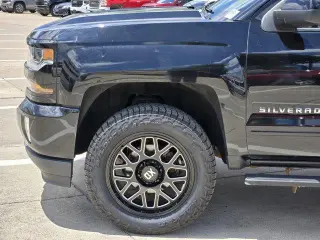 Chevrolet Silverado 1500 2018 4x4 LT 4dr Crew Cab 5.8 ft. SB