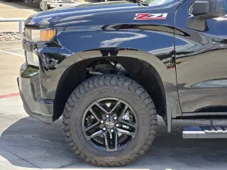 Chevrolet Silverado 1500 2021 4x4 Custom Trail Boss 4dr Crew Cab 5.8 ft. SB
