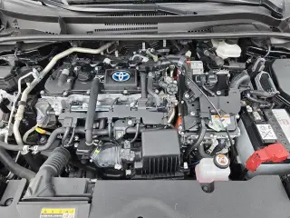 Toyota Corolla Hybrid 2024 SE 4dr Sedan