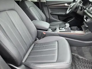 Audi Q5 2023 AWD quattro Premium 40 TFSI 4dr SUV