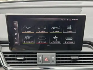 Audi Q5 2023 AWD quattro Premium 40 TFSI 4dr SUV