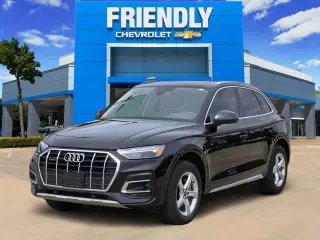 Audi Q5 2023 AWD quattro Premium 40 TFSI 4dr SUV