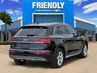 Audi Q5 2023 AWD quattro Premium 40 TFSI 4dr SUV