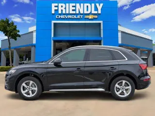Audi Q5 2023 AWD quattro Premium 40 TFSI 4dr SUV