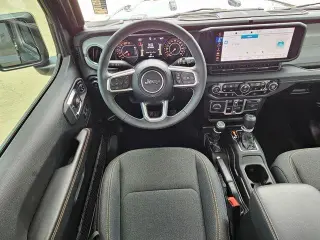 Jeep Wrangler 2025 4x4 Sahara 4dr SUV