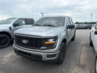 Ford F-150 2025 4x4 STX 4dr SuperCrew 5.5 ft. SB