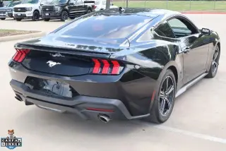 Ford Mustang 2024 EcoBoost 2dr Fastback