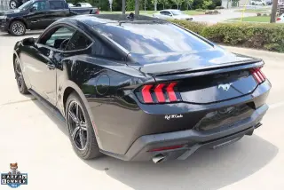 Ford Mustang 2024 EcoBoost 2dr Fastback