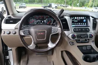GMC Yukon XL 2019 4x4 SLT 4dr SUV