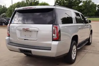 GMC Yukon XL 2019 4x4 SLT 4dr SUV