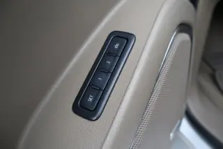 GMC Yukon XL 2019 4x4 SLT 4dr SUV