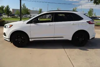 Ford Edge 2022 AWD SE 4dr Crossover