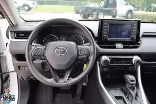 Toyota RAV4 2021 LE 4dr SUV