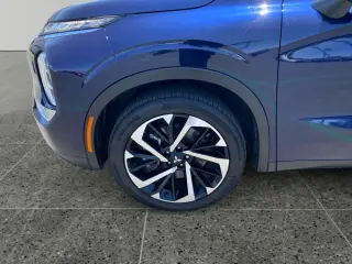 Mitsubishi Outlander 2024